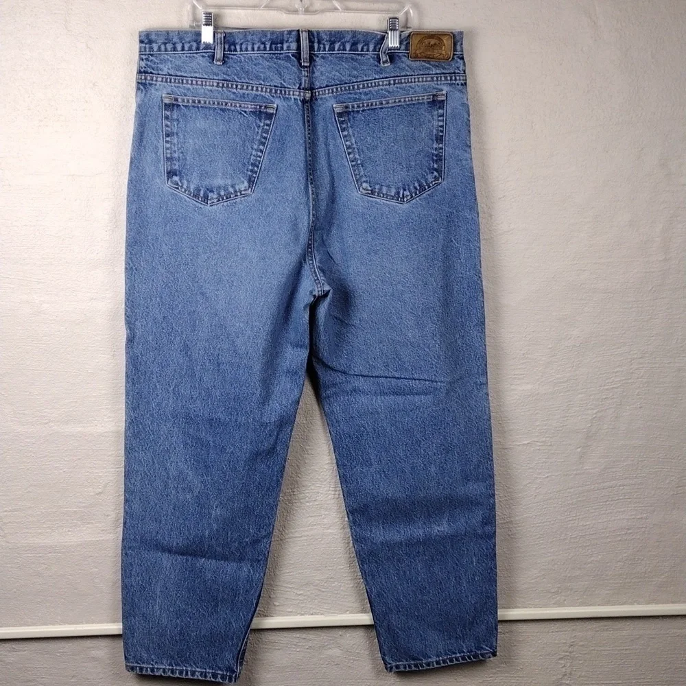 Cabela's Outdoor Gear Blue Medium Wash Five Pocket Zip Up Straight Leg Jean